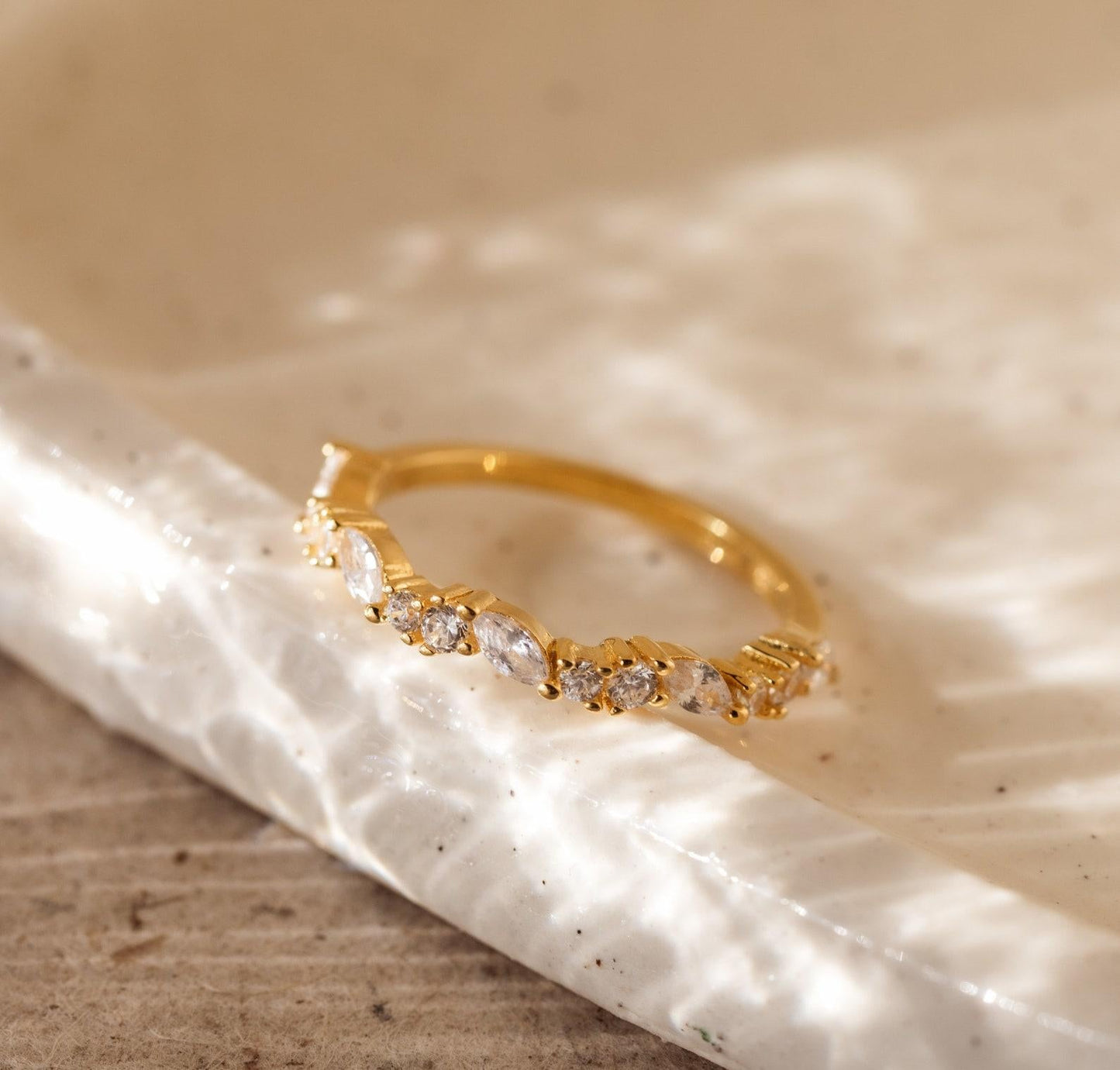 Dainty Gold Cluster Diamond Ring