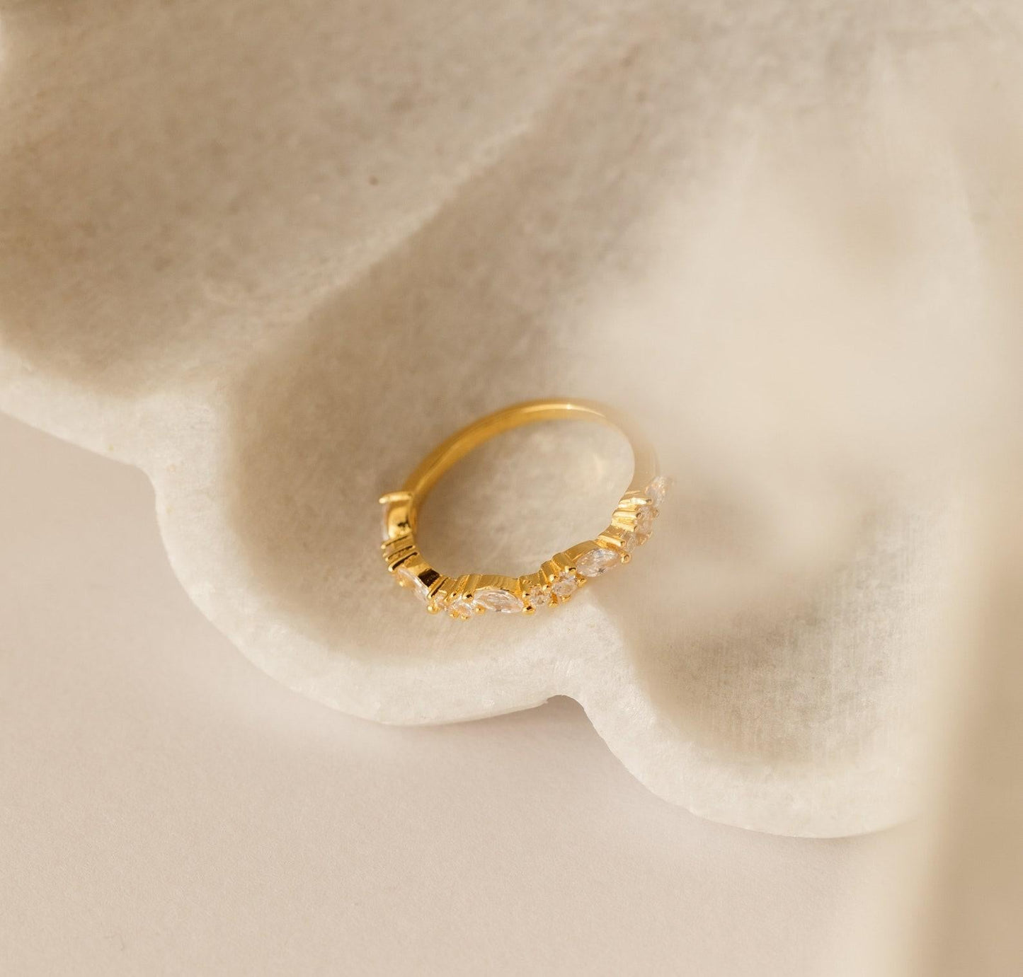 Dainty Gold Cluster Diamond Ring