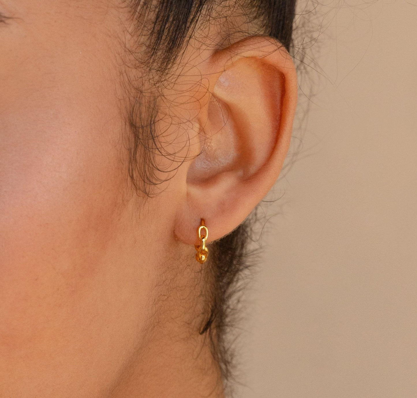 Dainty Chain Link Huggie Earrings