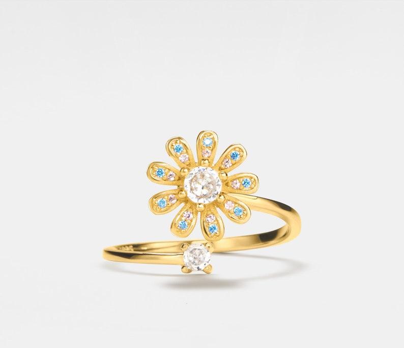 Daisy Flower Fidget Spinner Ring in Gold and Silver