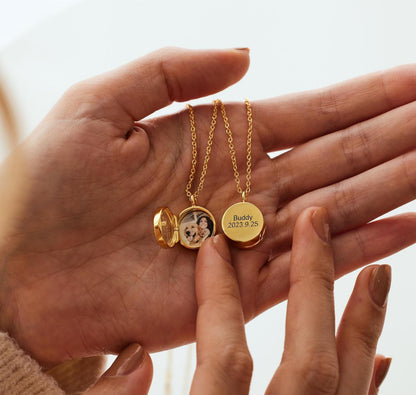 Personalized Photo Locket Necklace with Pet Hair