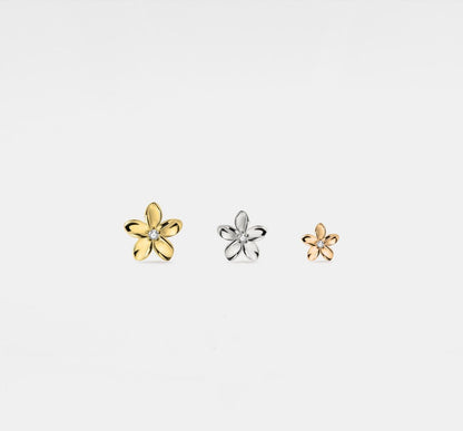 Dainty Gold Flower Stud Earrings in Silver