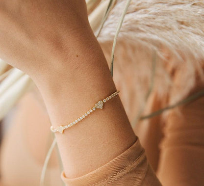 Dainty Pave Heart Diamond Bracelet