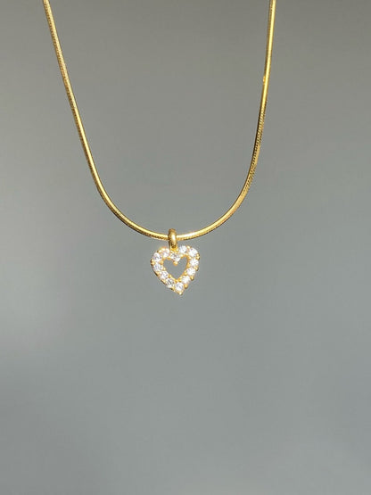 Minimalist Gold Heart Necklace